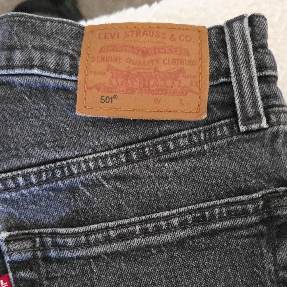 501 Levi's Charcoal Denim Jeans SIZE 26X26